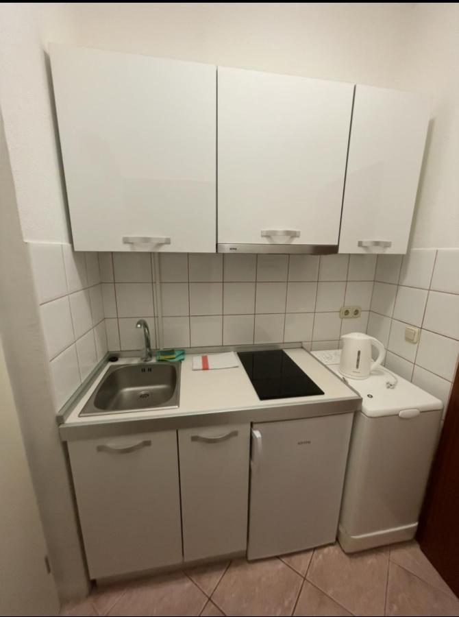Studio Apartment Near Split Airport Kastela Exterior photo